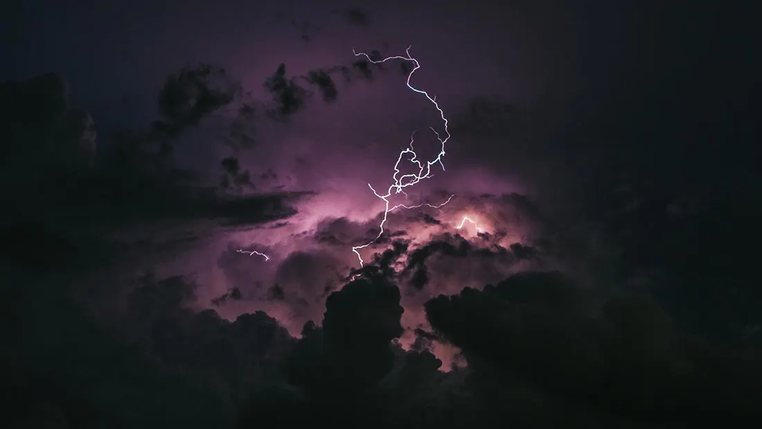 How to make a flicker-free dark theme toggle with Next.js, TailwindCSS, and next-themes